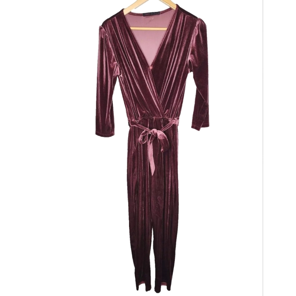 Fraiche by J Velvet Tie Waist Jumpsuit in Burgundy Size L - Picture 3 of 10